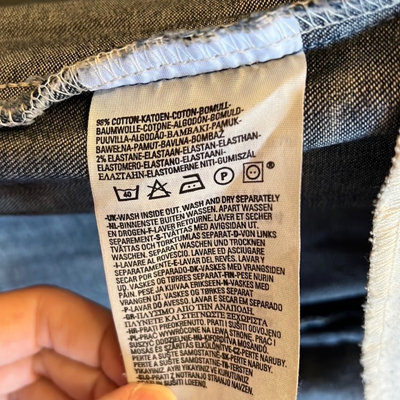 Vintage Levi’s flare bottom and low waist - size S women - Picture 7 of 8